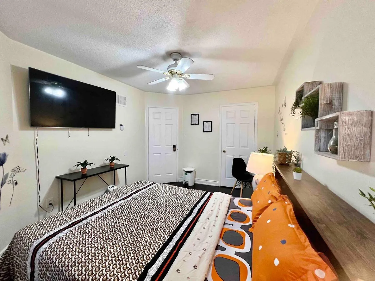 R2 Private Room Near Airport Mississauga Holiday home